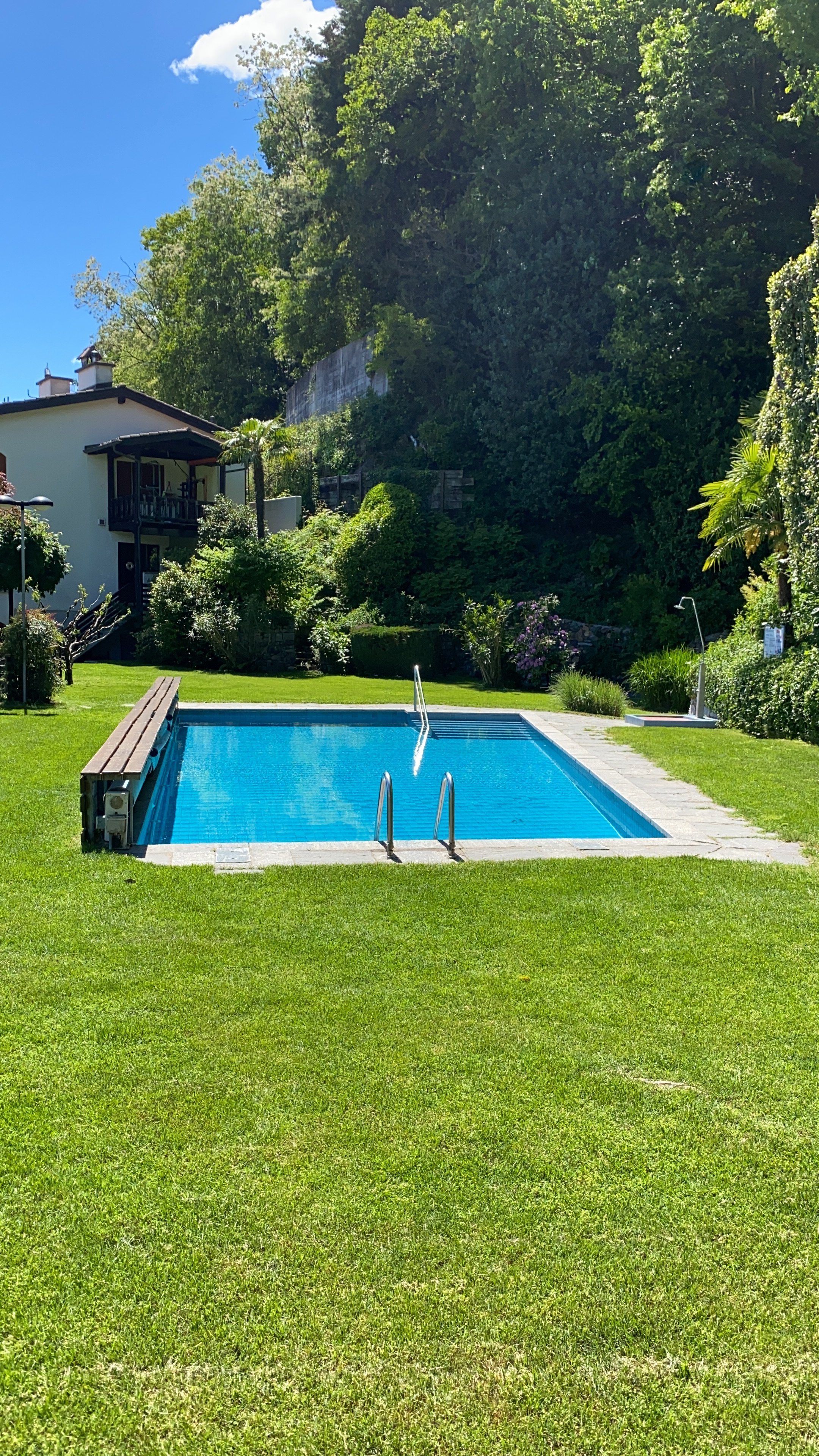 612795DA-B387-4DEF-AA68-6F462A27E907