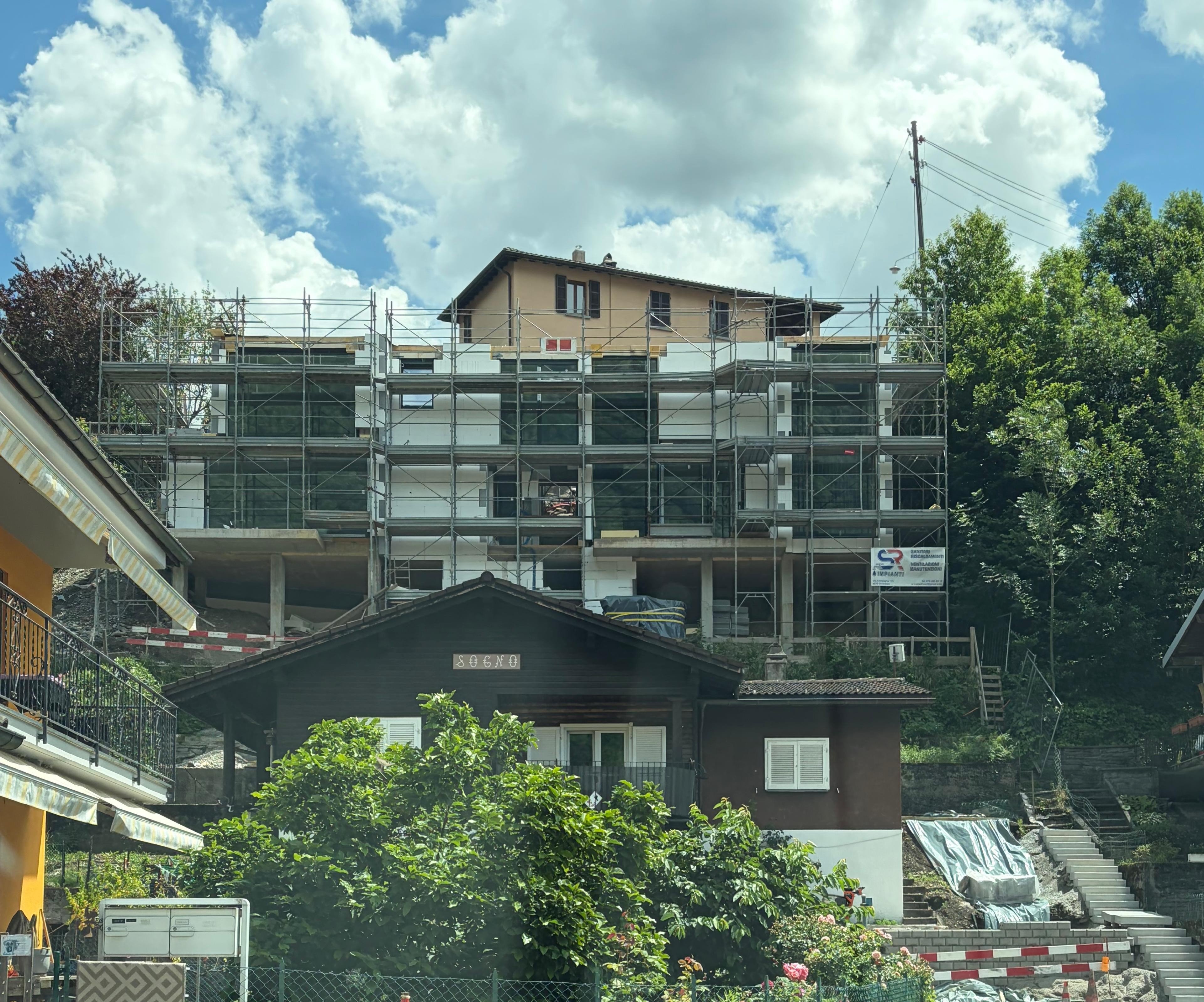 Neubau DEFH in Roveredo